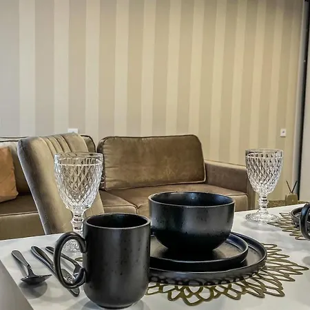Akropolis Studio3 *