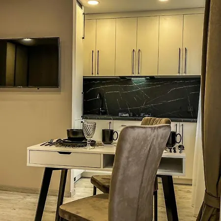 Akropolis Studio3 Apartament *
